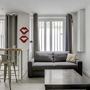 170 Angouleme Large Duplex Style Apt With1 Bdr Central , Paris France
