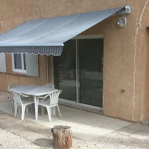 Ecureuil Et Pinède , Velaux France